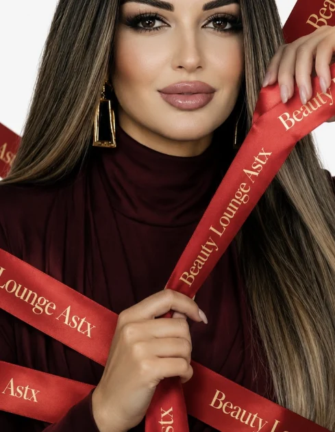 Astghik Seidel mit Beauty-Lounge-ASTX-Schärpen